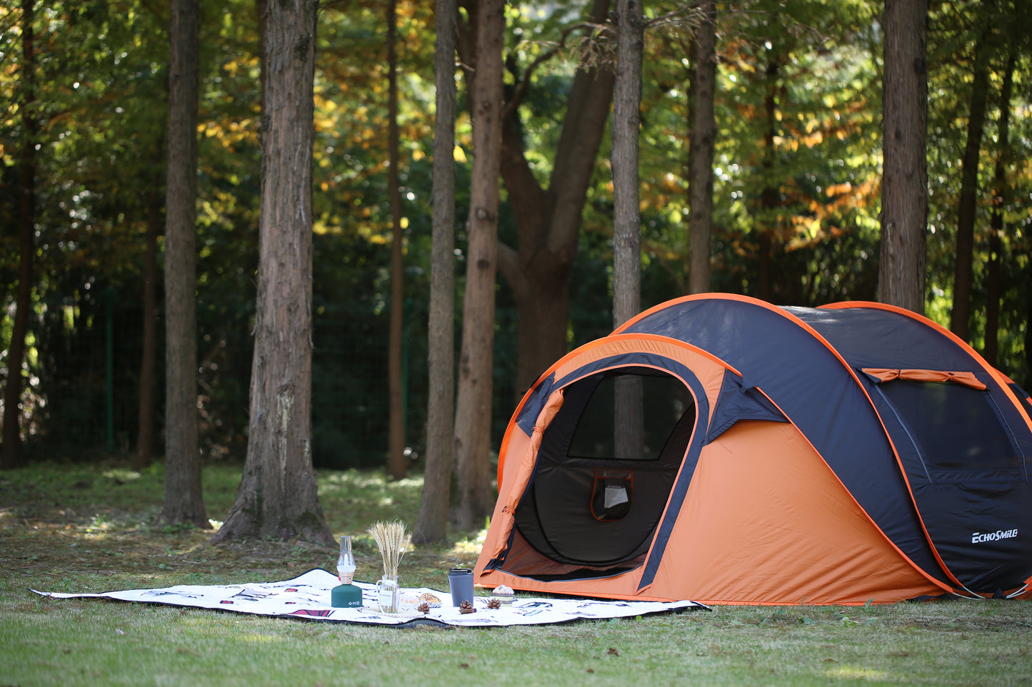 EchoSmile 4-Person Black and Orange Pop Up Camping Tent