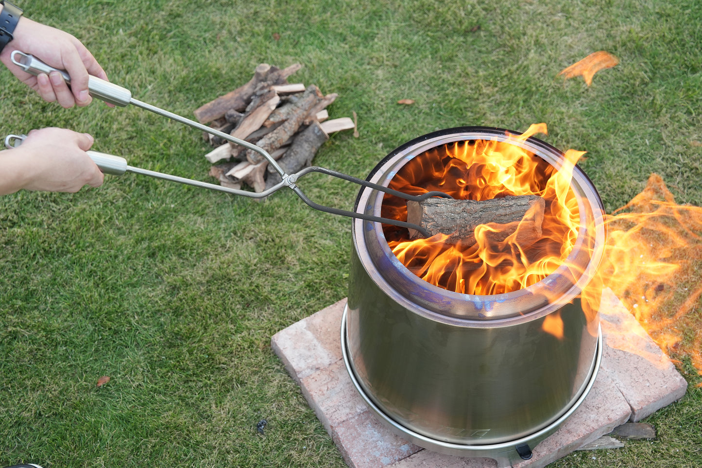 EchoSmile 5.9 in. Brushed Silver Stainless Steel Wood Outdoor Portable Tabletop Fire Pit