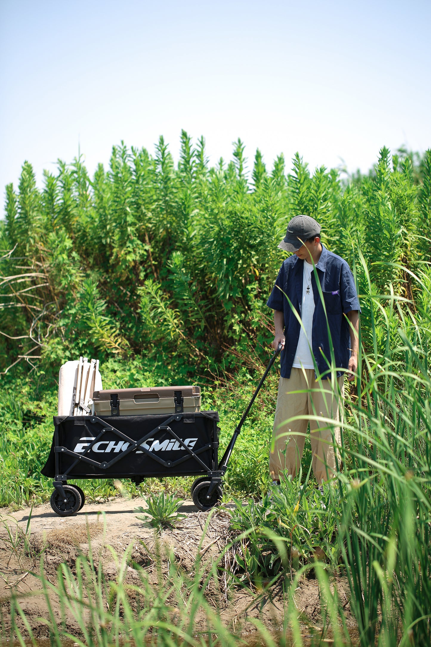EchoSmile 4.54 cu. ft. Fabric Portable Garden Cart with Adjustable Rolling Wheels in Black