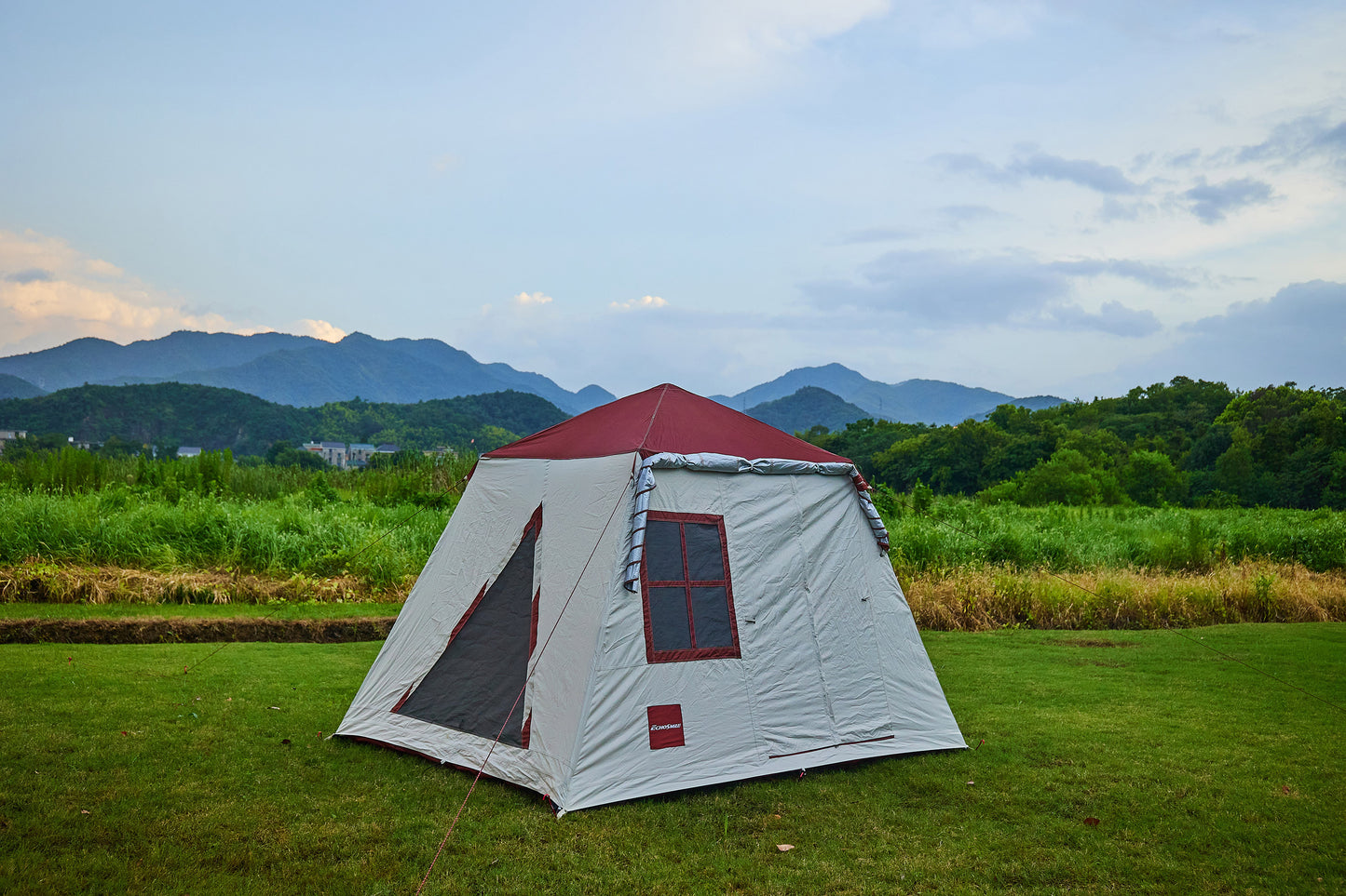 EchoSmile 5-Person Red and White Pop Up Camping Tent